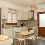 Holiday home Manos' Edem