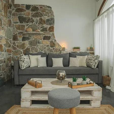 Holiday home Manos' Edem *