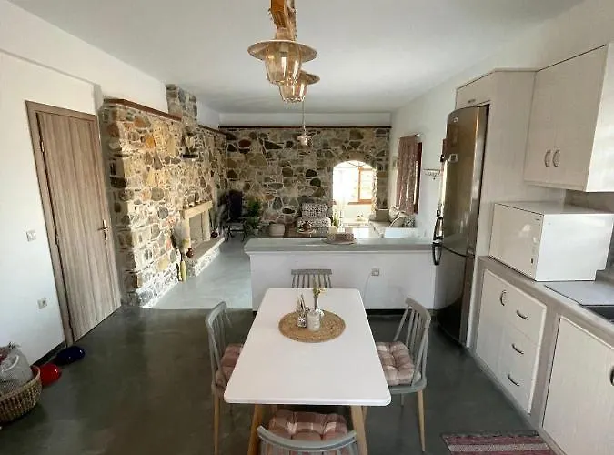 Vakantiehuis Manos' Edem