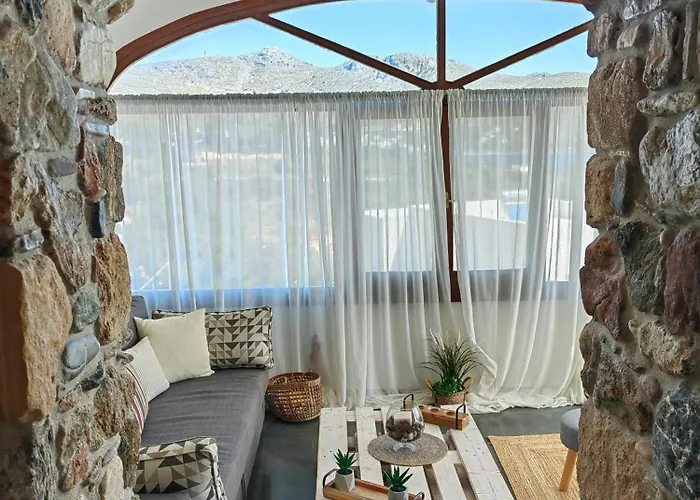 Manos' Edem Agia Marina (Leros)